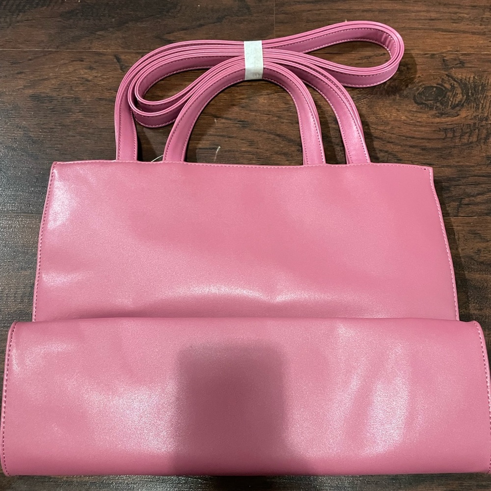 Medium Corned Beef Telfar Bag - Picture 3 of 7
